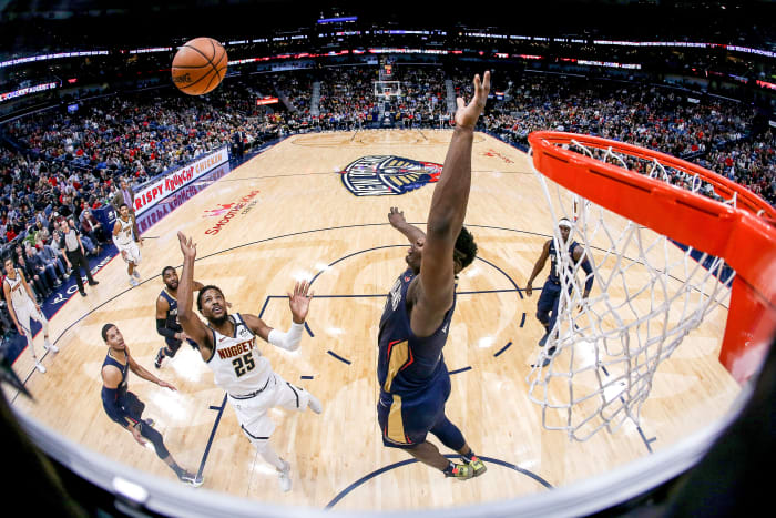 A moment of this Zion Williamson block from January 2020 sold for $55,000.